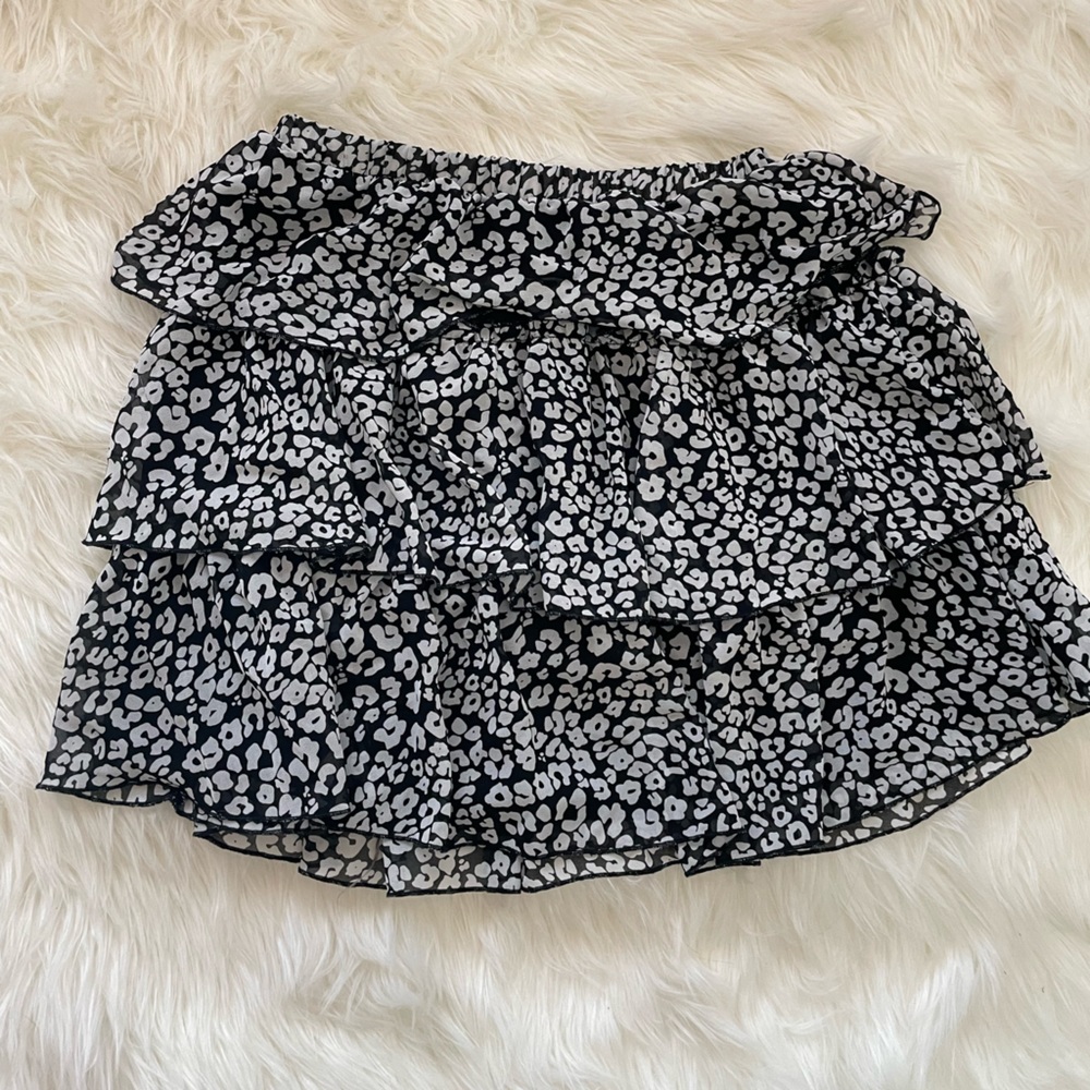 HYFVE Black and White Leopard Print Flowy skirt Medium